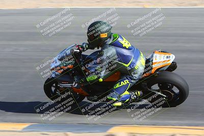 media/Jan-14-2024-SoCal Trackdays (Sun) [[2e55ec21a6]]/Turn 10 Inside (110pm)/